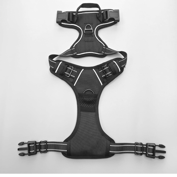 NIP Black Dog Harness Medium With 2 leash clips - Picture 2 of 15